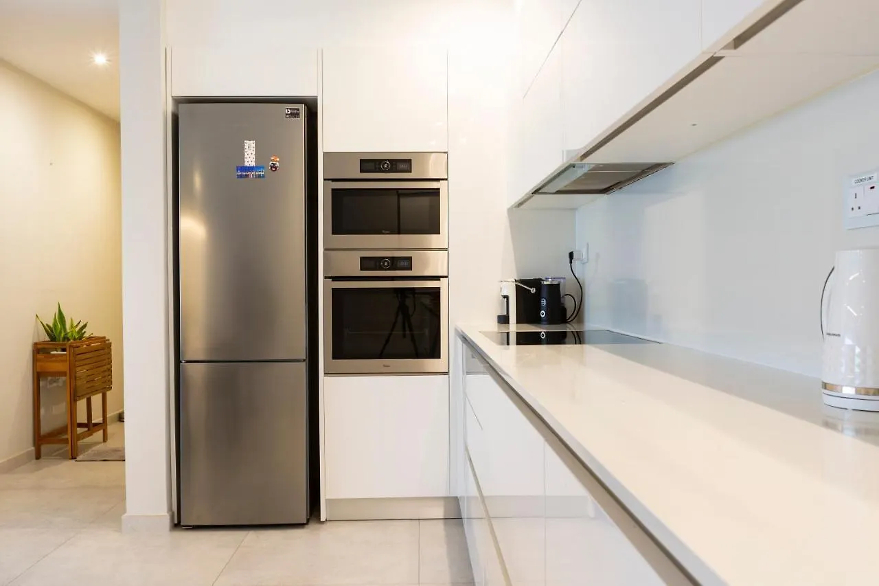 Ngh12 - Lovely, Spacious 2 Bedroom Apartment. Naxxar Apartment